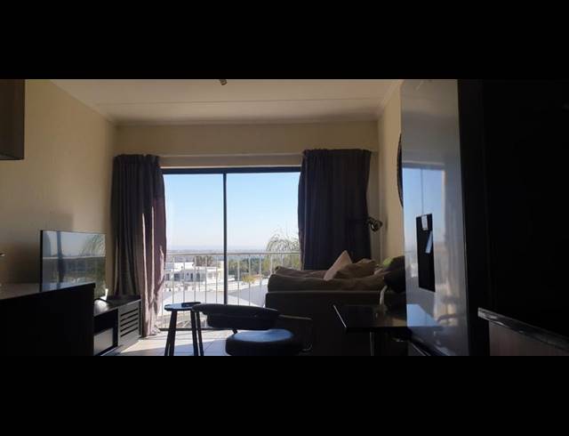 1 BEDROOM APARTMENT FOR SALE IN LONEHILL